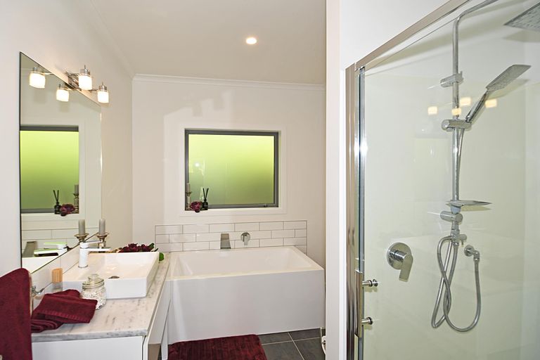 Photo of property in 9 Mountain Road, Kaiwaka, 0587