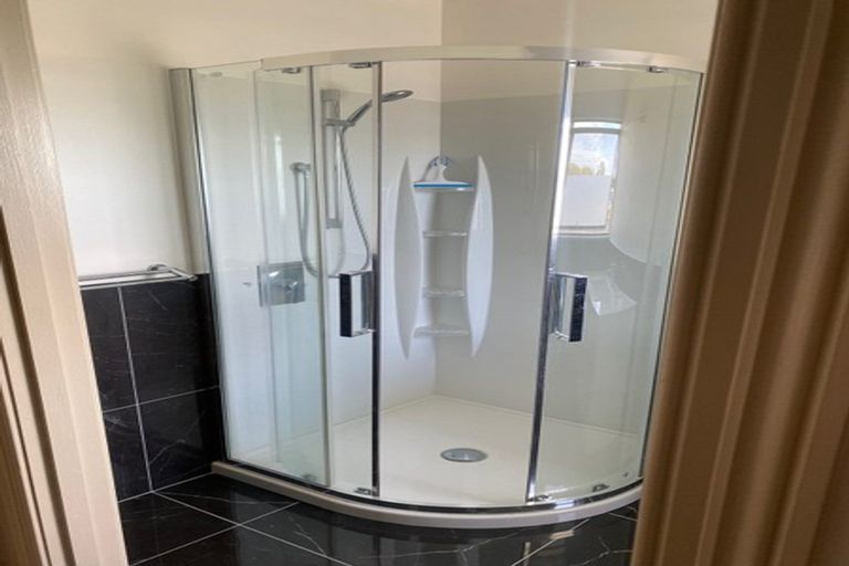 Photo of property in 90a Govett Avenue, Frankleigh Park, New Plymouth, 4310