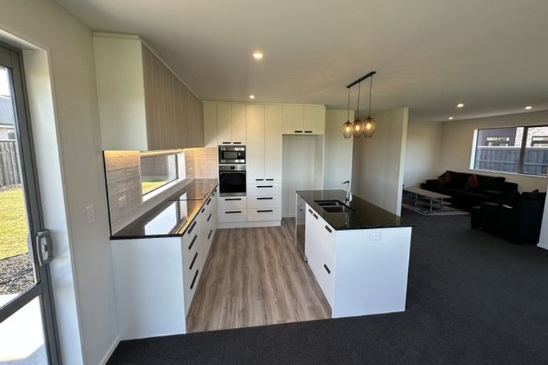 Photo of property in 36 Plover Avenue, Amberley, 7410