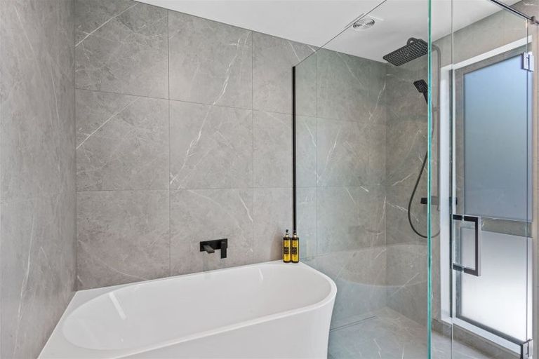 Photo of property in 22 Normans Road, Strowan, Christchurch, 8052