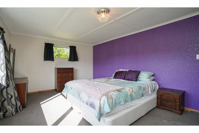 Photo of property in 33 Clifden Highway, Tuatapere, 9620