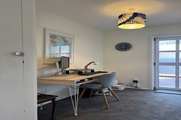 Photo of property in 21 Landsdowne Terrace, Cashmere, Christchurch, 8022