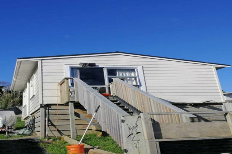 Photo of property in 10 Whanake Street, Titahi Bay, Porirua, 5022