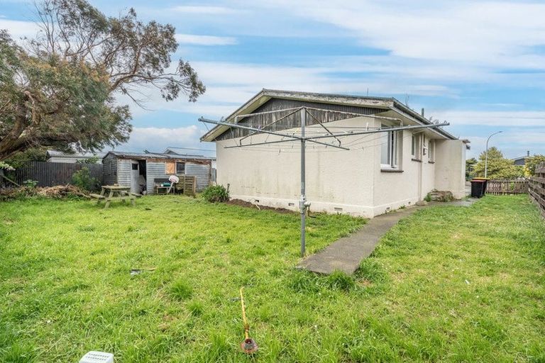 Photo of property in 28 Henderson Street, Kingswell, Invercargill, 9812