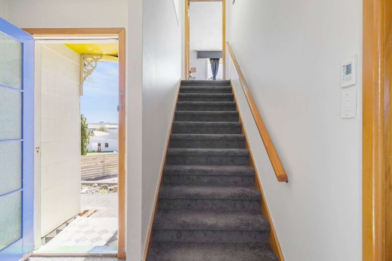 Photo of property in 99 Purnell Street, College Estate, Whanganui, 4500