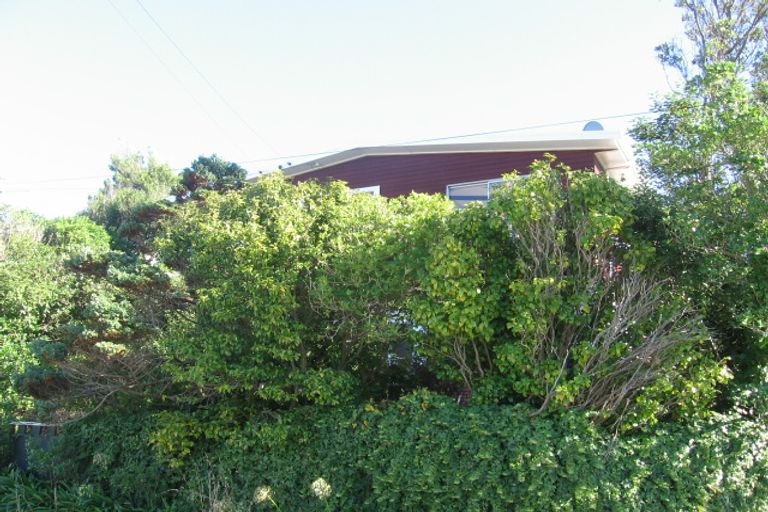 Photo of property in 55 Bassett Road, Johnsonville, Wellington, 6037