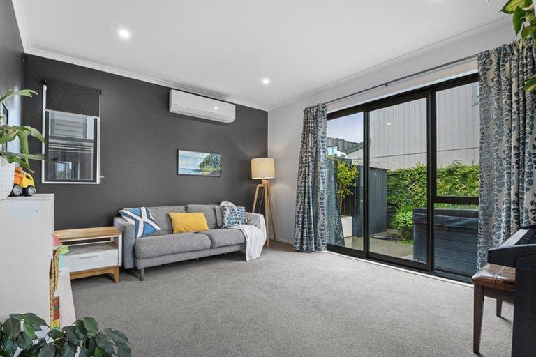 Photo of property in 18 Ringa Matau Road, Hobsonville, Auckland, 0616