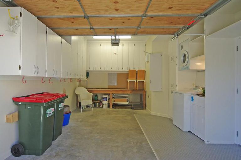 Photo of property in Marrakech Cafe, 14/305 Evans Bay Parade, Hataitai, Wellington, 6021