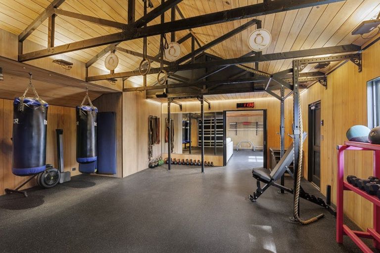 Photo of property in 69 Tomes Road, St Albans, Christchurch, 8052