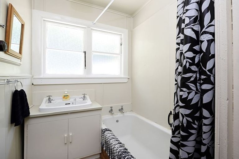 Photo of property in 49 Renwick Place, Nelson South, Nelson, 7010