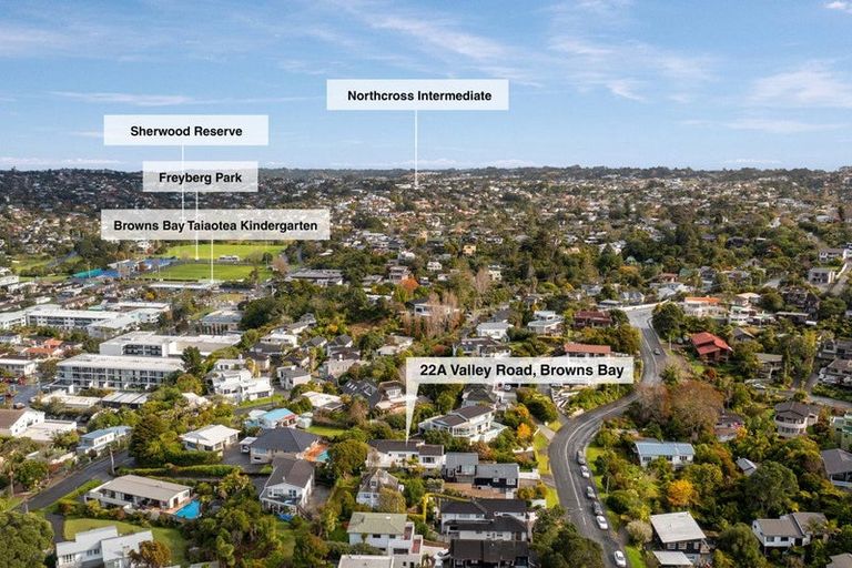 Photo of property in 2/22 Valley Road, Browns Bay, Auckland, 0630