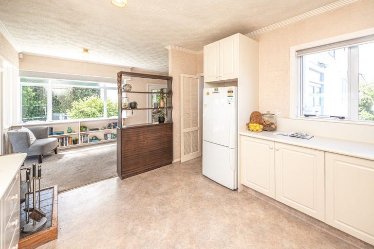 Photo of property in 14 Rawhiti Place, Saint Johns Hill, Whanganui, 4501