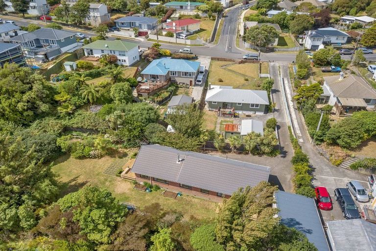 Photo of property in 65 Bell Street, Tawa, Wellington, 5028