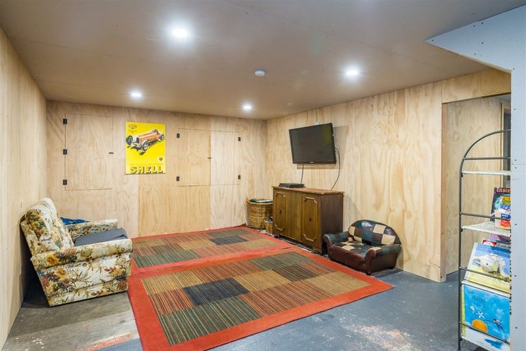 Photo of property in 14 Leinster Avenue, Raumati South, Paraparaumu, 5032