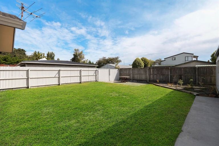 Photo of property in 141 Grimseys Road, Redwood, Christchurch, 8051
