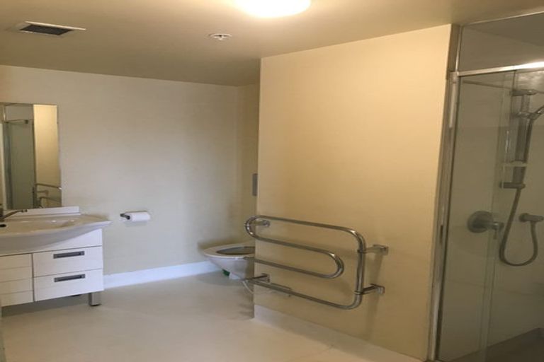 Photo of property in St Pauls Apartments, 24/43 Mulgrave Street, Thorndon, Wellington, 6011