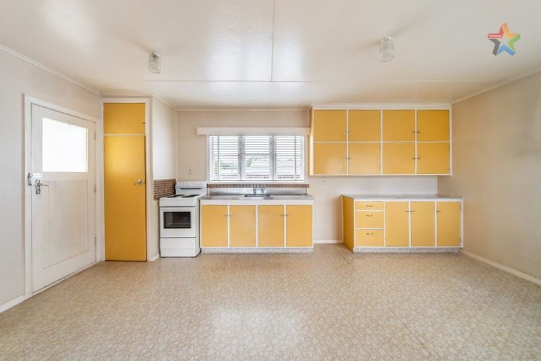 Photo of property in 4 Ashforth Street, Wainuiomata, Lower Hutt, 5014