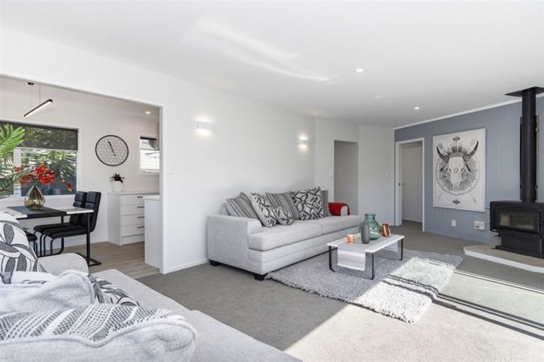 Photo of property in 10 Tudor Place, Mount Maunganui, 3116