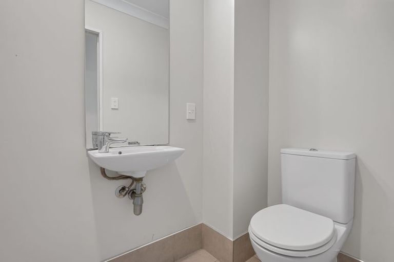 Photo of property in 7/44 Carlos Drive, Flat Bush, Auckland, 2016