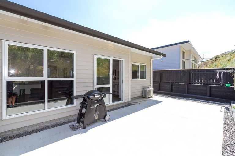 Photo of property in 7 Pacific View, Whitby, Porirua, 5024