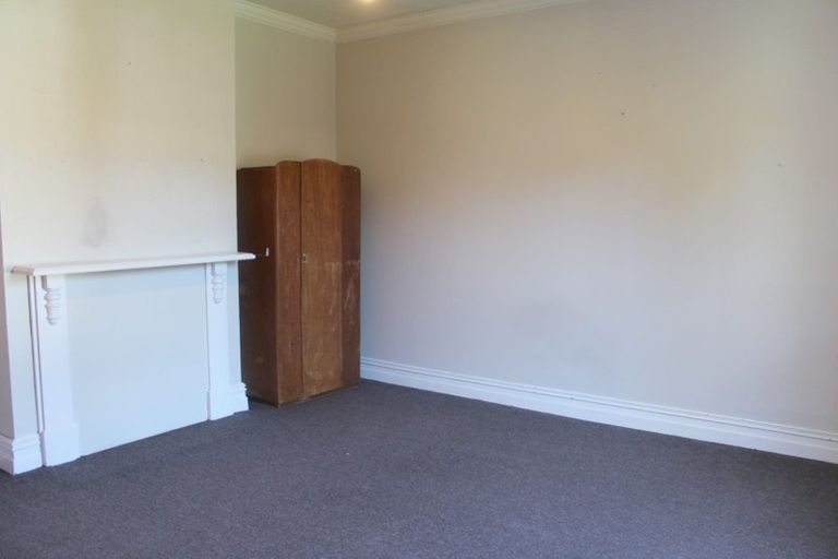 Photo of property in 1 Phillips Street, Kensington, Dunedin, 9011