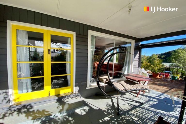 Photo of property in 5 Freyberg Road, Fairfield, Dunedin, 9018