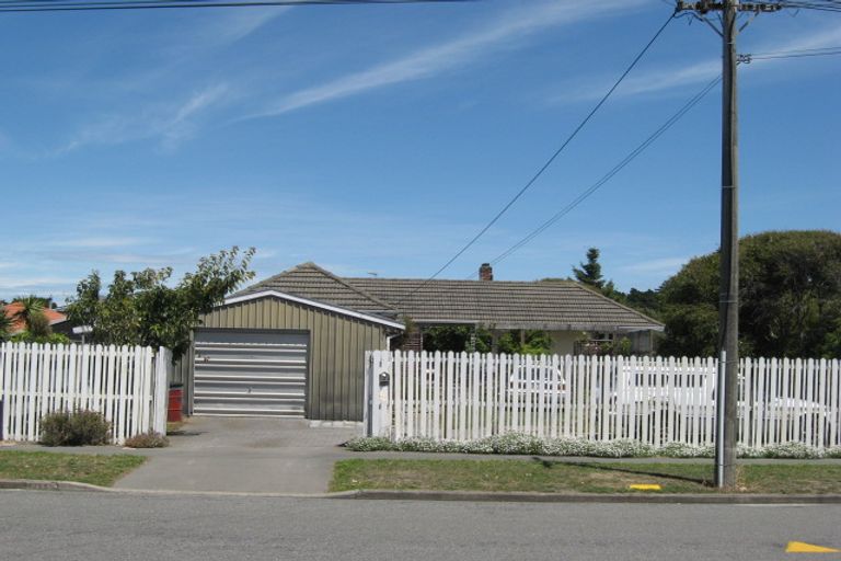 Photo of property in 320a Pine Avenue, South New Brighton, Christchurch, 8062