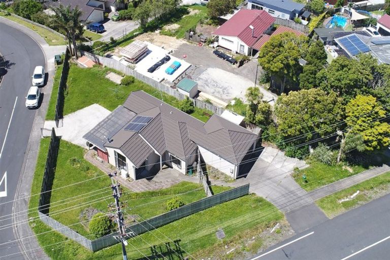 Photo of property in 74 Hetherington Road, Ranui, Auckland, 0612