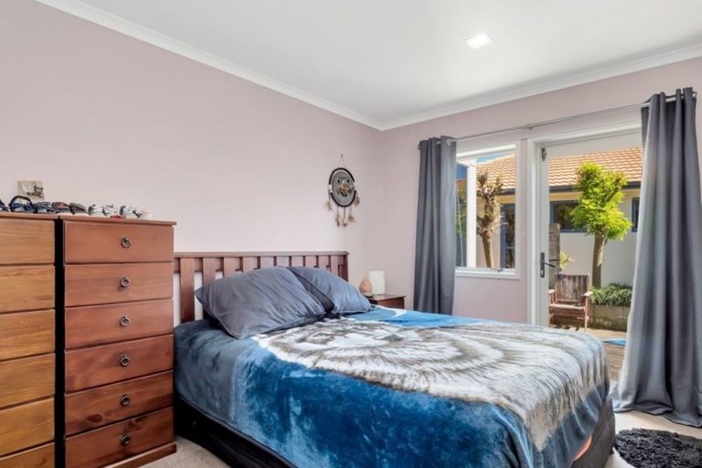 Photo of property in 37 Oteki Park Drive, Welcome Bay, Tauranga, 3112