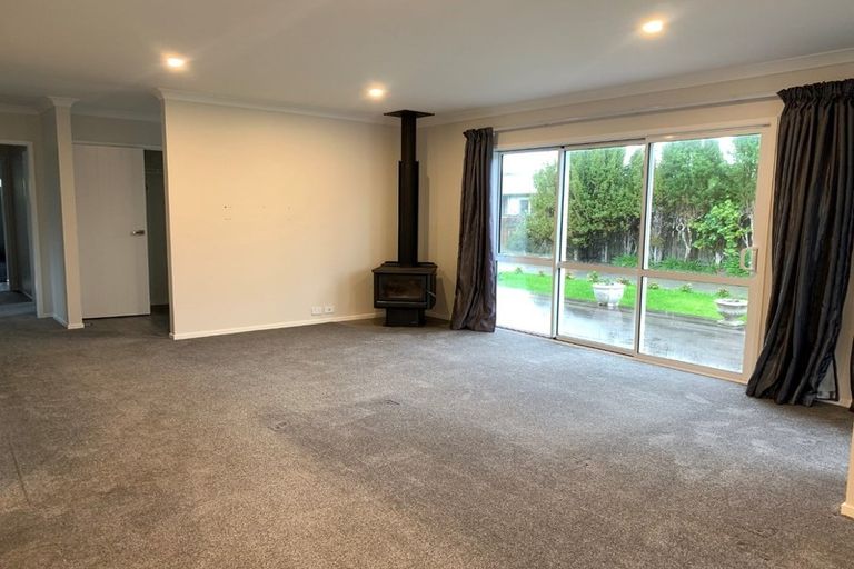 Photo of property in 7b Tawa Street, Waikanae, 5036