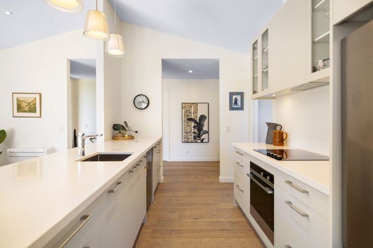 Photo of property in 47 Jacks Point Rise, Jacks Point, Queenstown, 9371