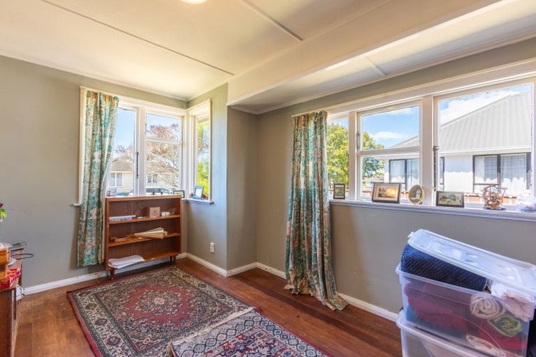 Photo of property in 15 Redfern Street, Dannevirke, 4930