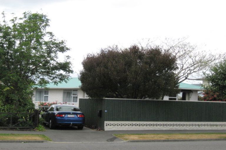 Photo of property in 122 Roydvale Avenue, Burnside, Christchurch, 8053