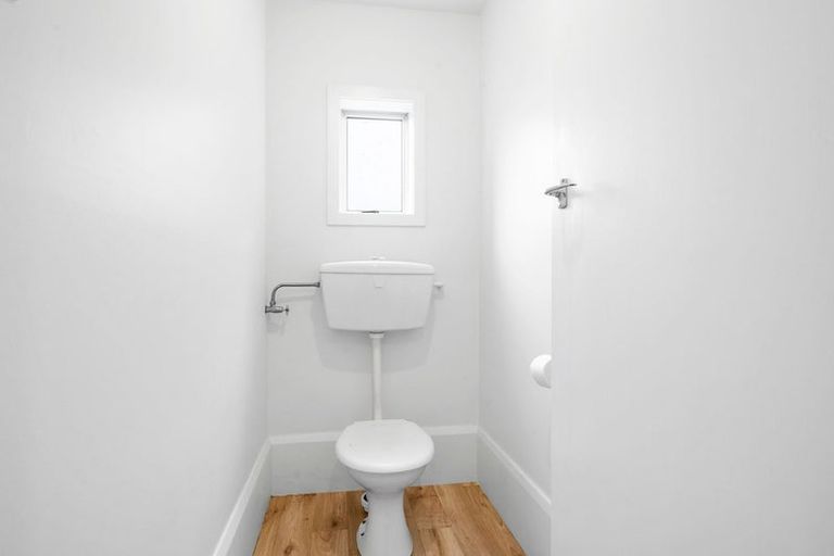 Photo of property in 74 Waimakariri Road, Harewood, Christchurch, 8051