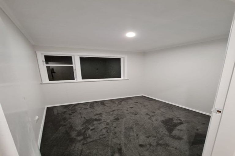 Photo of property in 11 Kiriwai Road, Paremata, Porirua, 5024