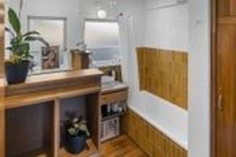 Photo of property in 11 Golf Road, Tahunanui, Nelson, 7011