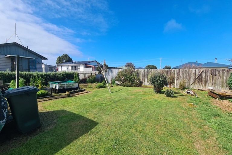 Photo of property in 10 King Street, Opunake, 4616