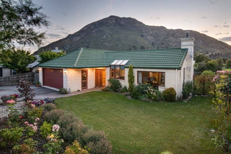 Photo of property in 44 Elm Tree Avenue, Frankton, Queenstown, 9300