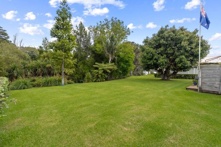 Photo of property in 130 Moana Anu Anu Avenue, Whangamata, 3620