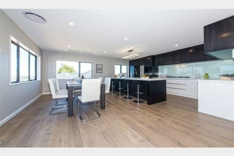 Photo of property in 218 Metcalfe Road, Ranui, Auckland, 0612