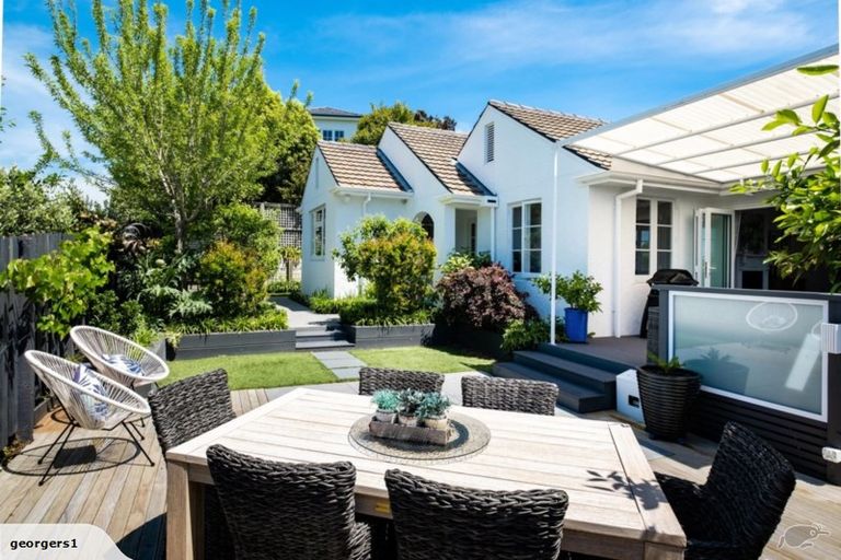 Photo of property in 18a Simla Avenue, Havelock North, 4130