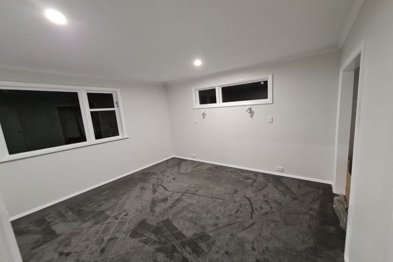 Photo of property in 11 Kiriwai Road, Paremata, Porirua, 5024