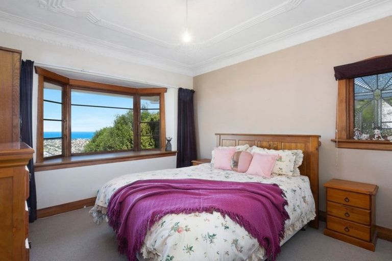 Photo of property in 135 Forfar Street, Clyde Hill, Dunedin, 9011