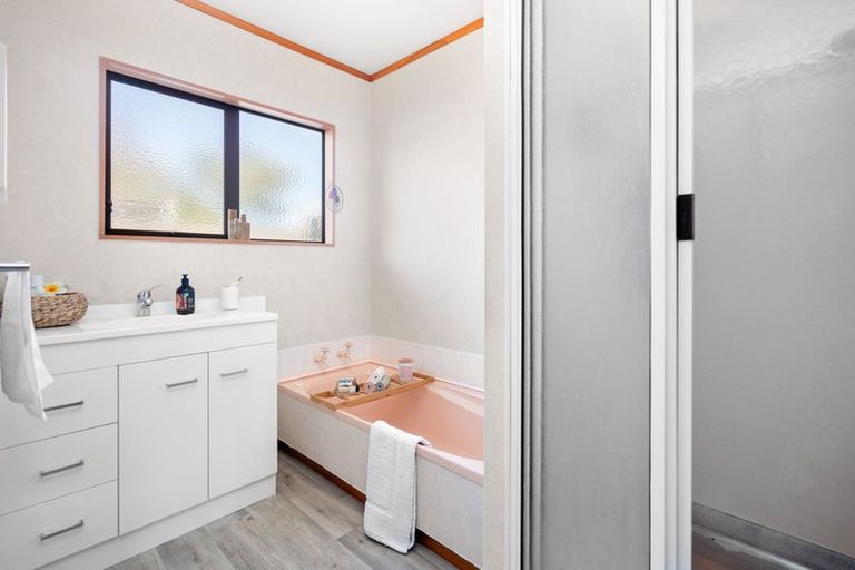 Photo of property in 4/1 Dinniss Avenue, Regent, Whangarei, 0112