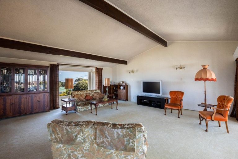 Photo of property in 14 Scott Street, Moturoa, New Plymouth, 4310