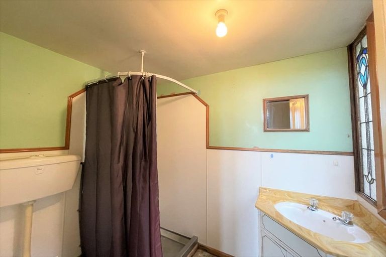 Photo of property in 1 Phillips Street, Kensington, Dunedin, 9011