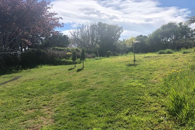 Photo of property in 92 Cook Street, Marfell, New Plymouth, 4310