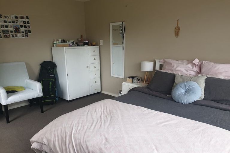 Photo of property in 37 Acacia Avenue, Upper Riccarton, Christchurch, 8041