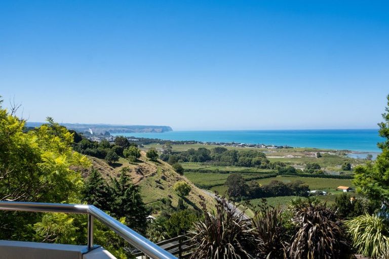 Photo of property in 11 Kaimata Road, Bay View, Napier, 4182