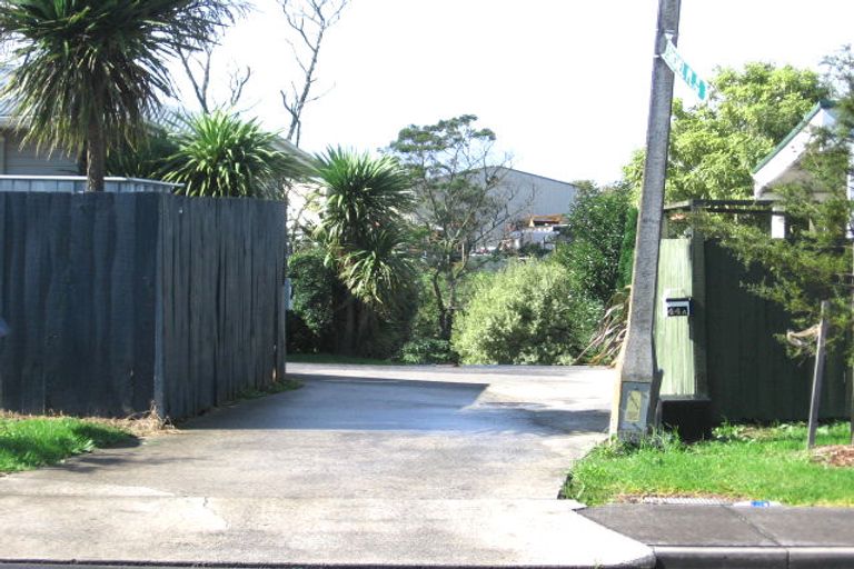 Photo of property in 44a Riserra Drive, Ranui, Auckland, 0612